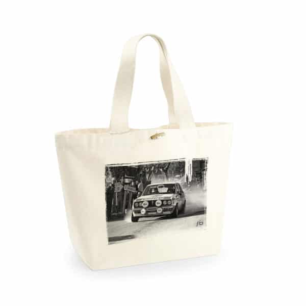 Sac de Plage | Datsun Violet GT sur le Tour de Corse, Ghisoni