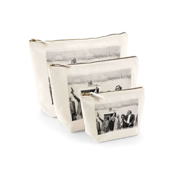 Pochette à Accessoires | Élections à Manso, Corse